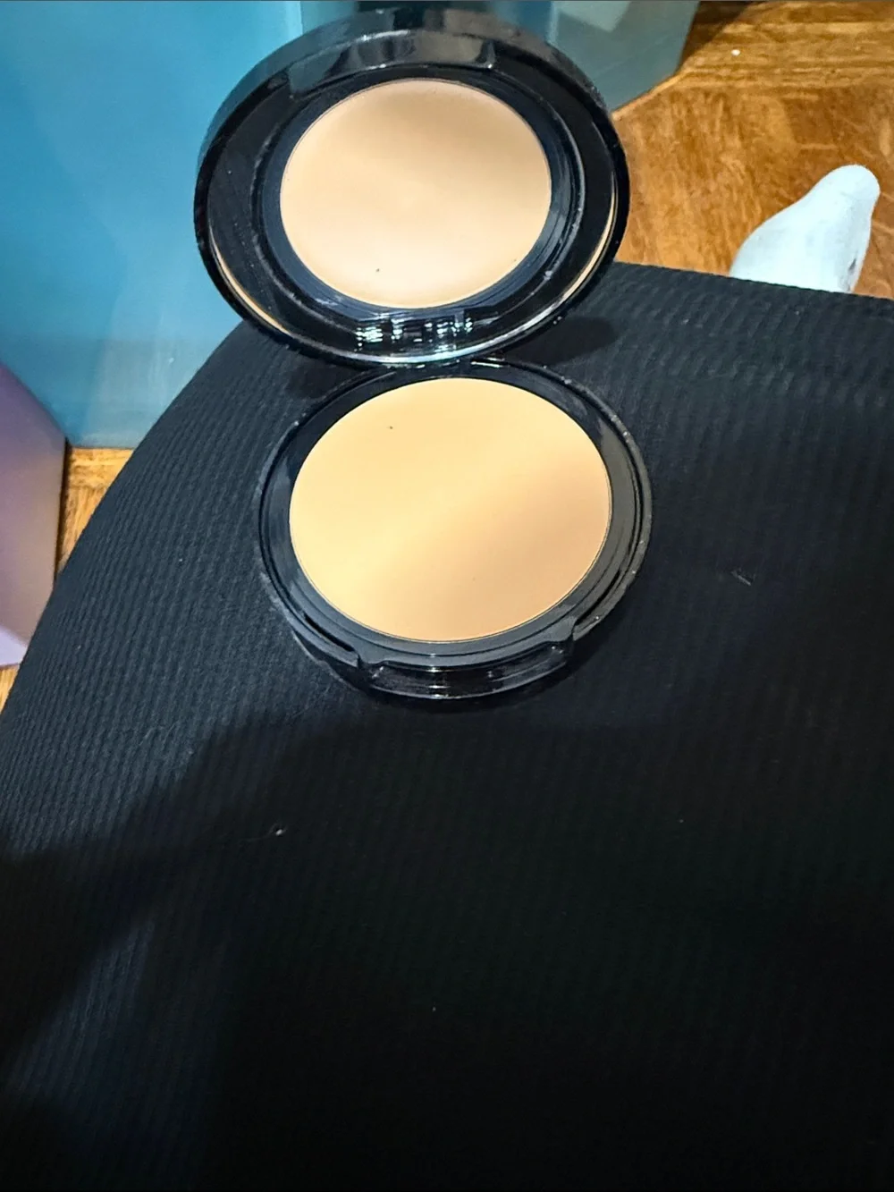 High Performance Compact Foundation - 3 Beige